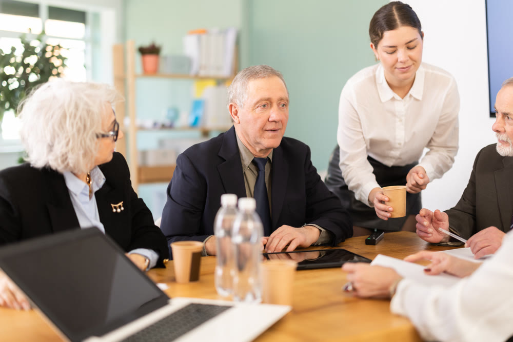 Senior representatives of business community participate at round table talks