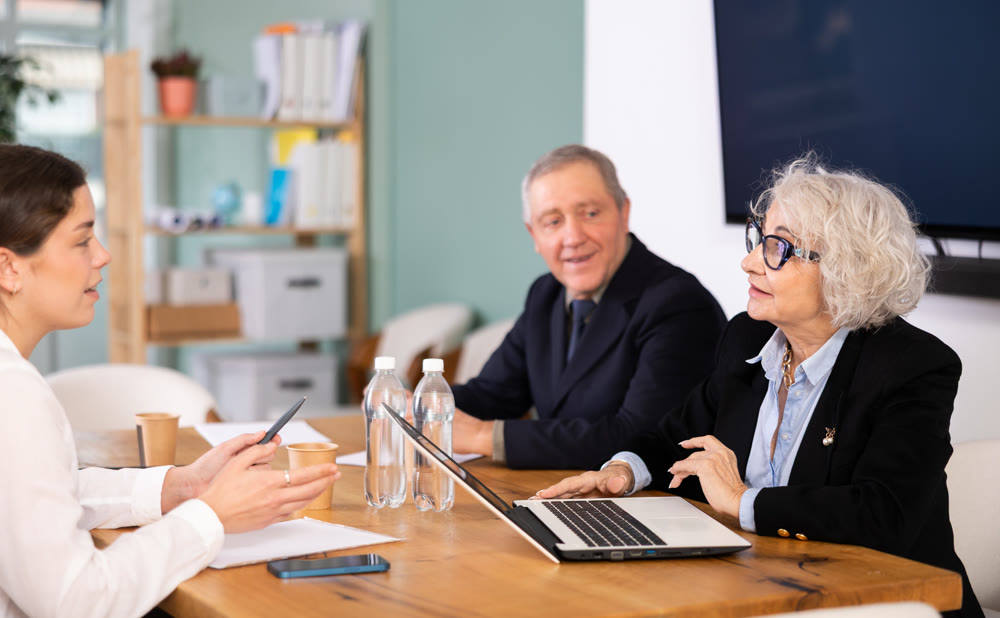 Senior representatives of business community participate at round table talks
