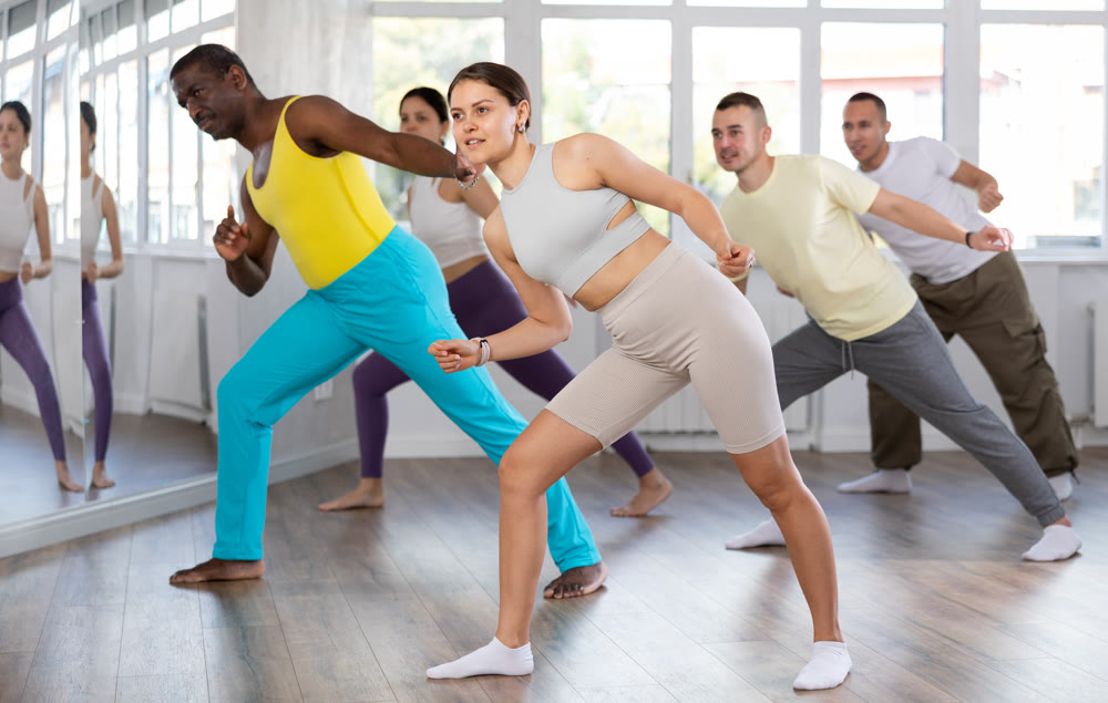 Group of people dancing modern dances