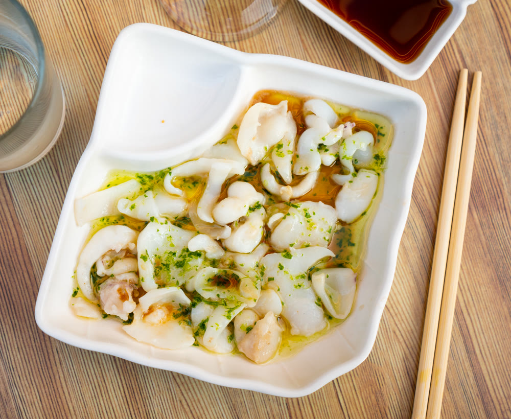Grilled squid teppanyaki with herbs