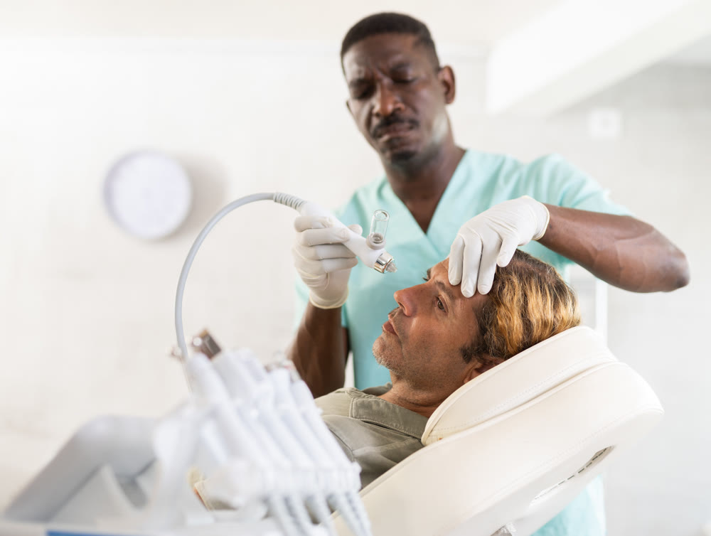Cosmetologist used Hydrogen Oxygen Hydrating