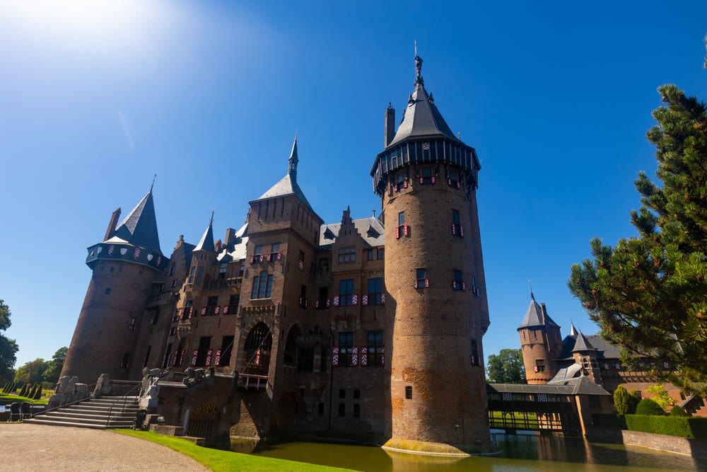 Impressive Castle De Haar in Utrecht, Netherlands